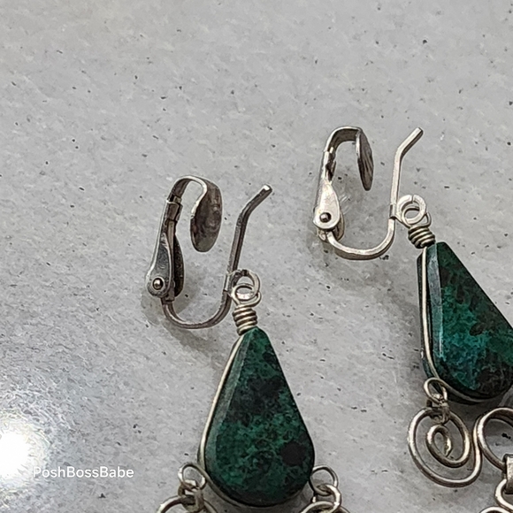 Vintage Green Stone Clip-On Earrings | Silver Tone Swirl Dangle Boho - Picture 3 of 10